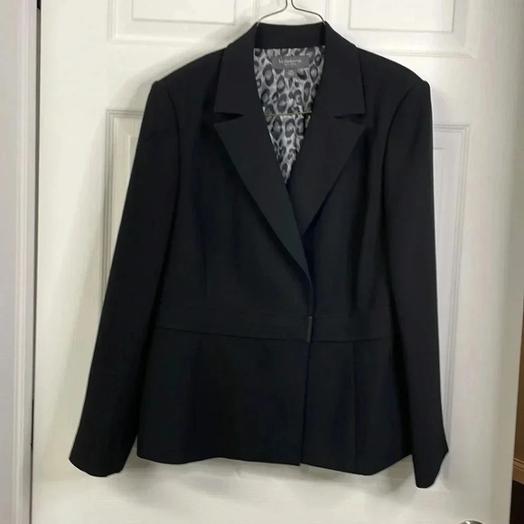 Liz Claiborne suit jacket - Picture 1 of 5